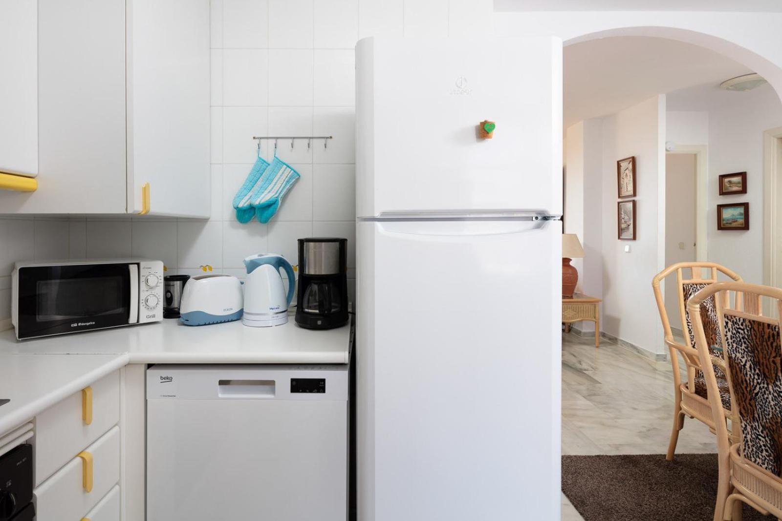 Family & Beach Apartments Mijas Costa & Fuengirola By Alfresco Stays El Faro Esterno foto