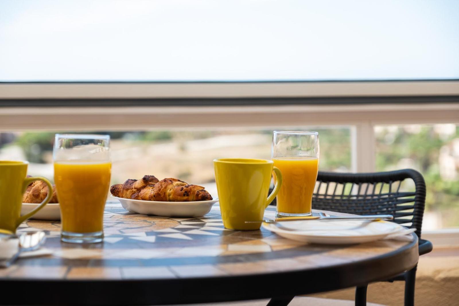 Family & Beach Apartments Mijas Costa & Fuengirola By Alfresco Stays El Faro Esterno foto