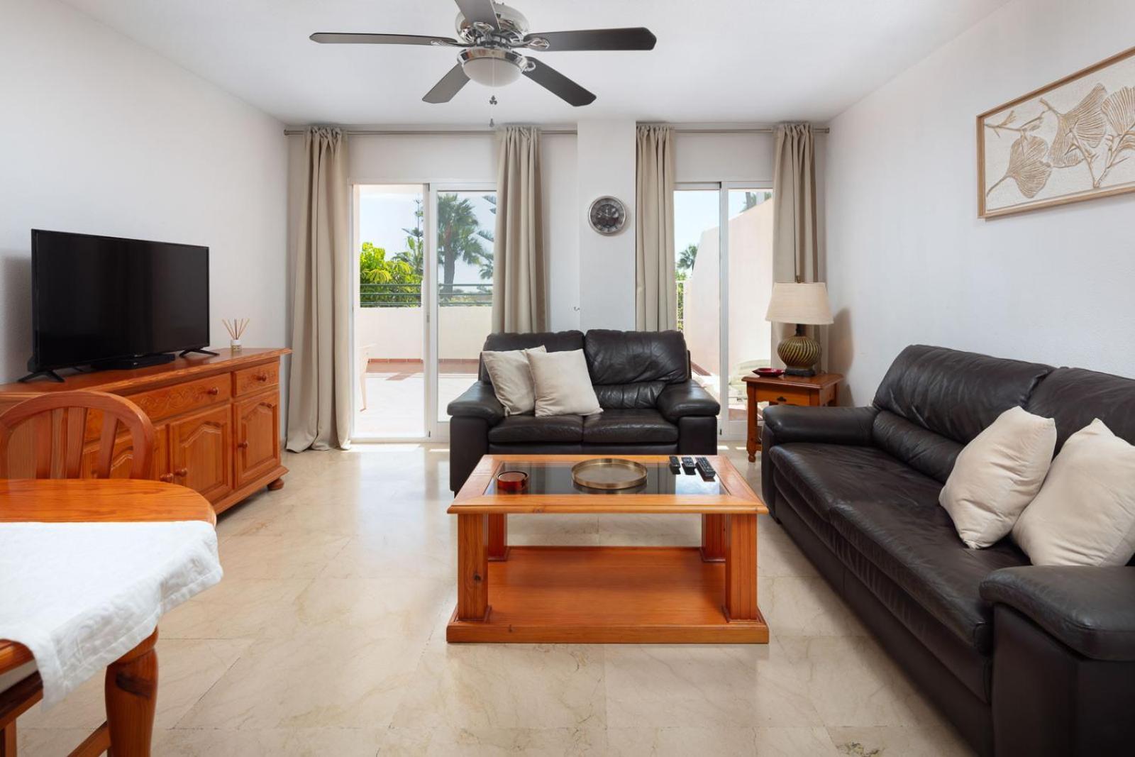 Family & Beach Apartments Mijas Costa & Fuengirola By Alfresco Stays El Faro Esterno foto
